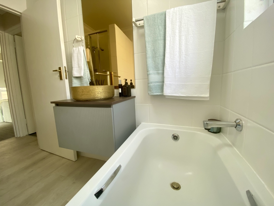 2 Bedroom Property for Sale in Sonstraal Heights Western Cape